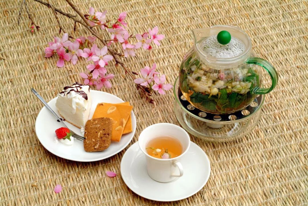 中吉號茶堂：秋分已至，普洱茶搭配什么茶點最享受？